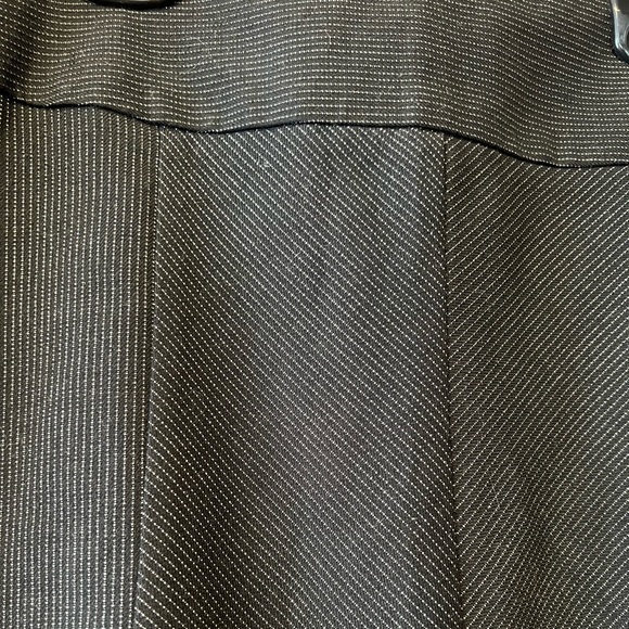 Maurices Ladies 7/8 Black Skirt w/Microdot Pinstriping - Picture 4 of 8